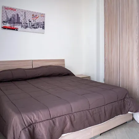 Sikula Apartment *